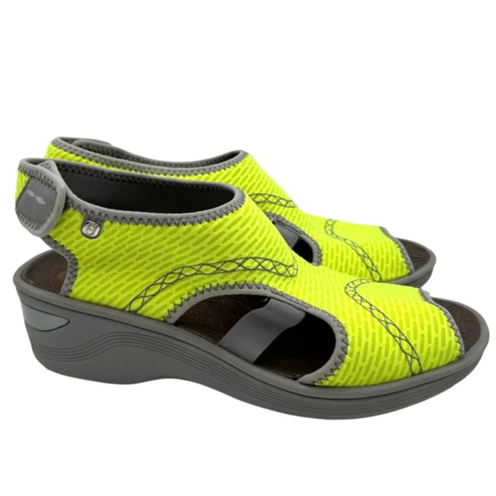 BZees Dream Wedge Sandal Womens 11 Neon Yellow Comfort Peep Toe New Slingback